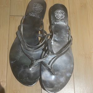 Vince Camaro silver metallic sandals 10M